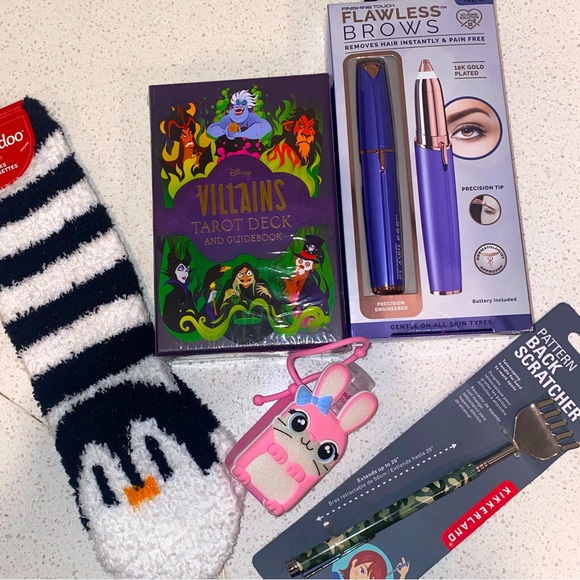 NWT Gift Bundle - Picture 1 of 5